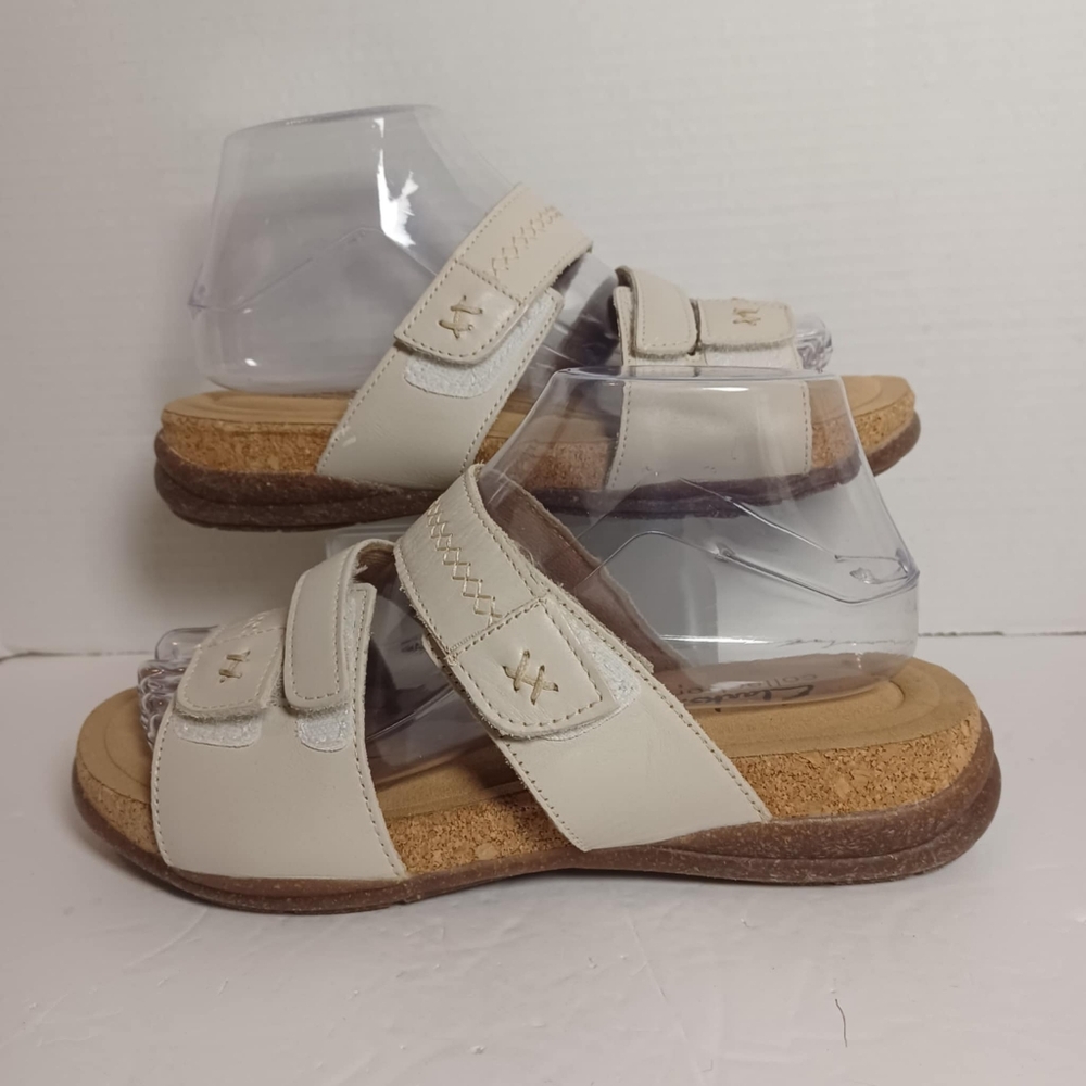 Clarks Collection Sandals Women's Size 8 M Soft Cushion White Leather Trpl Strap